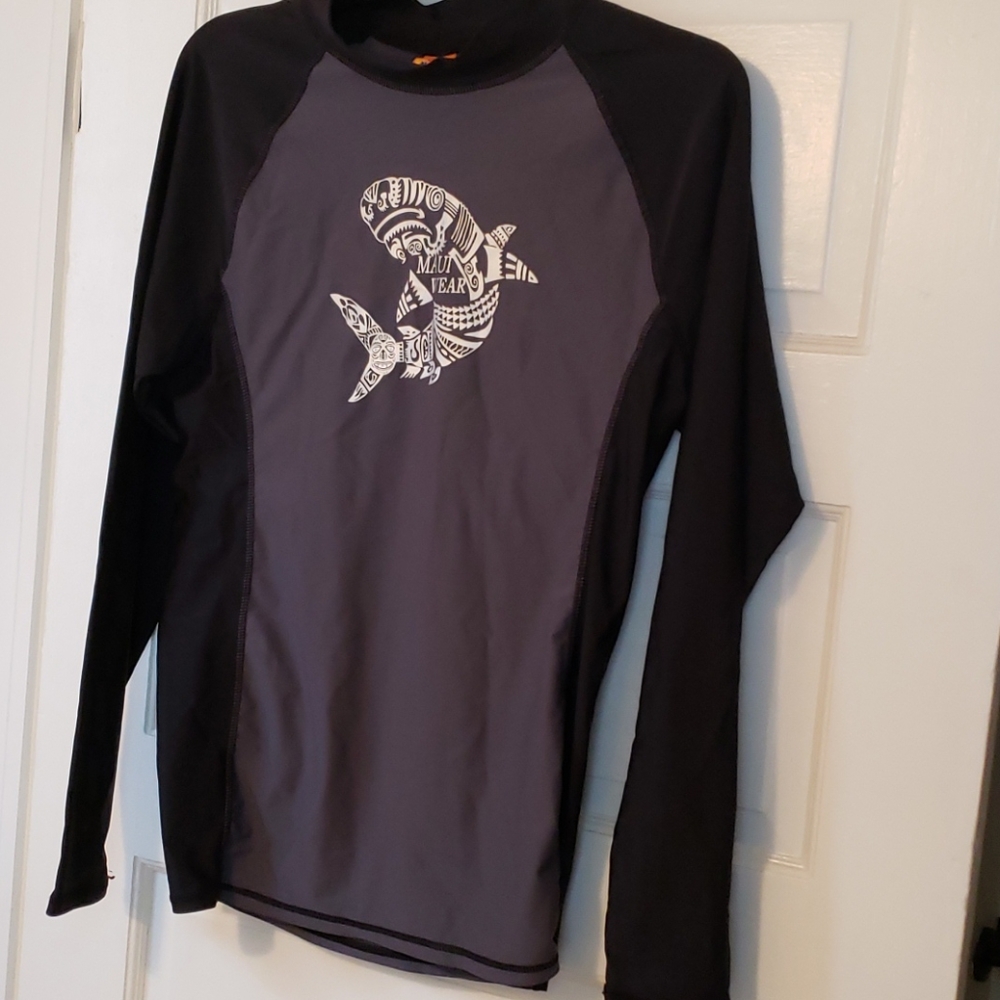 Women’s Long Sleeve Rash Guard Swim Top - Black & Charcoal with Shark Print